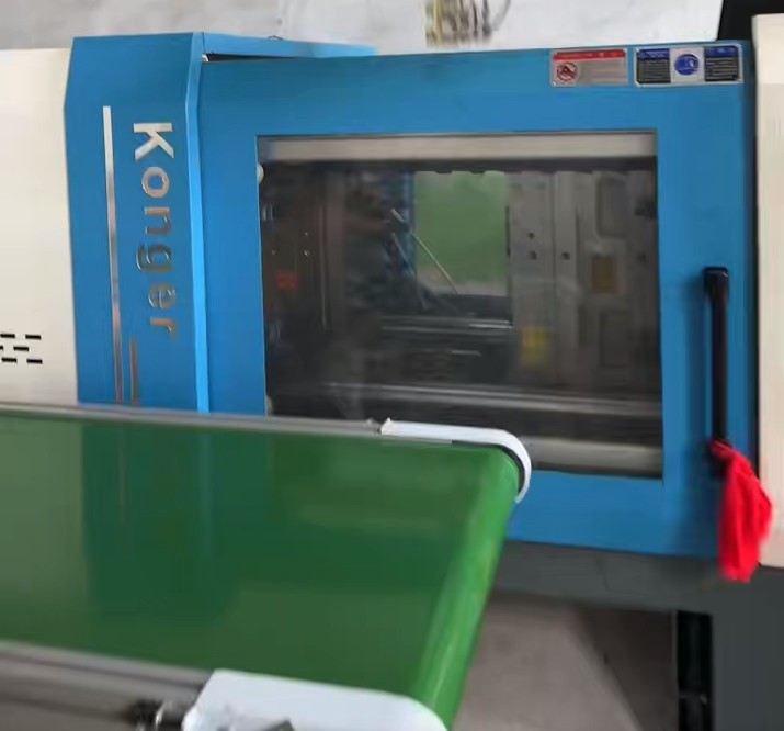 双色渐变瓶胚模具