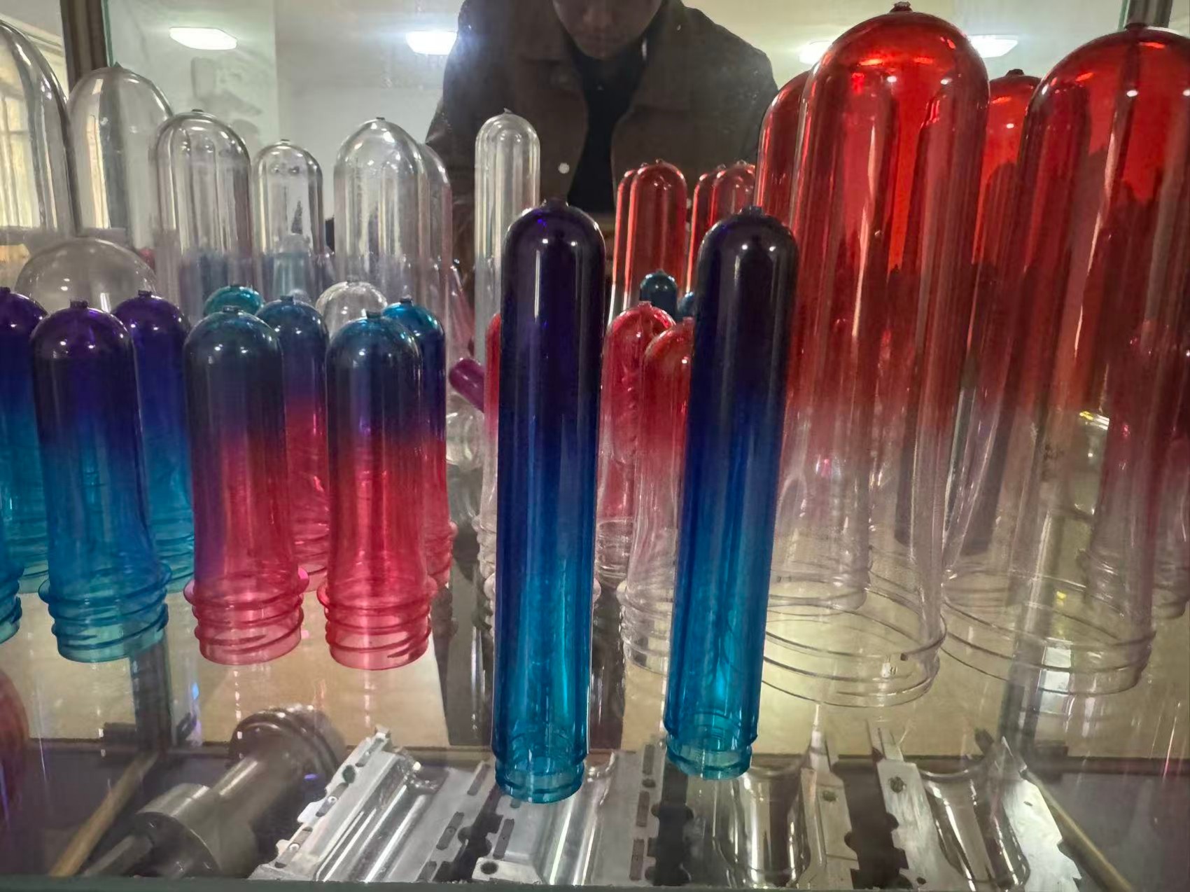 PET双色渐变瓶胚