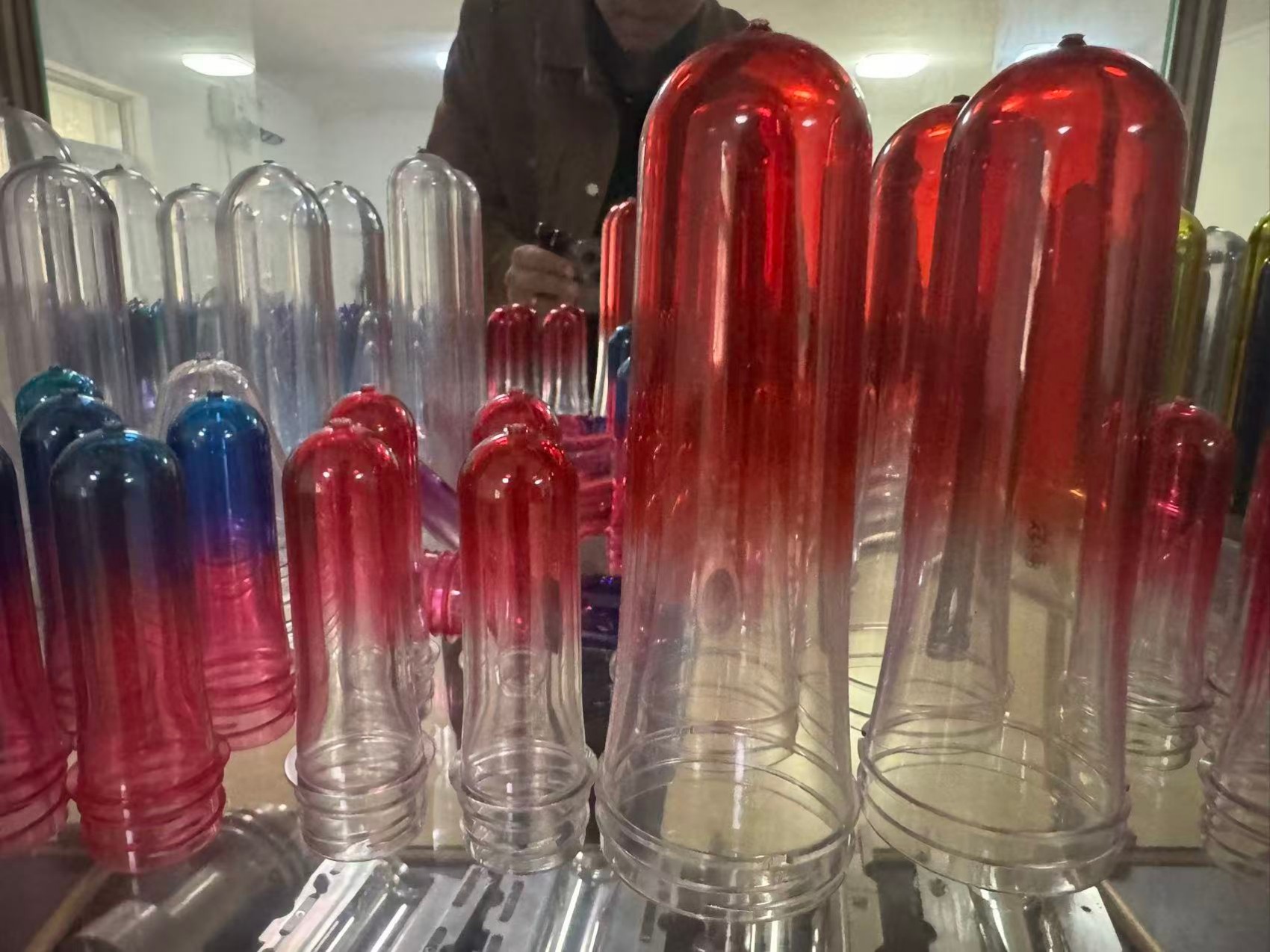 PET双色渐变瓶胚