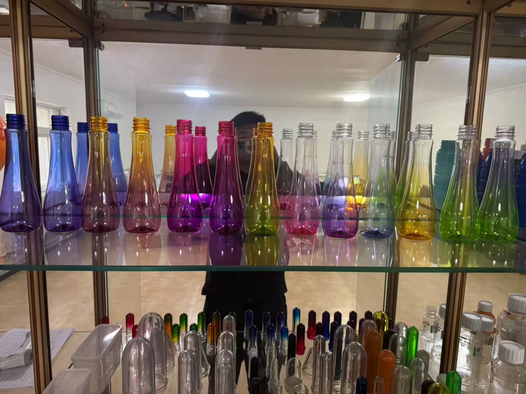 PET双色渐变瓶胚